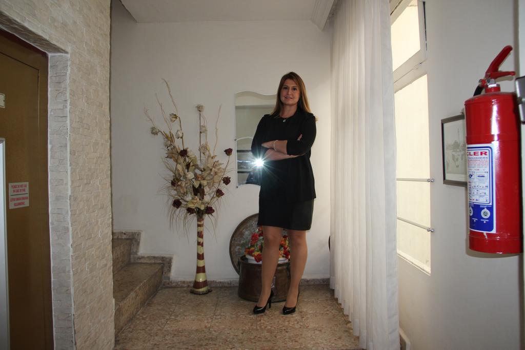 Guzel Izmir Hotel Esmirna Exterior foto